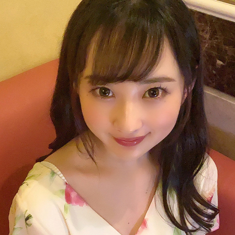 ひな｜150cm×黒髪巻き髪の華奢な低身長美少女【TTTC-017】